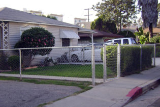 Galvanized Chain Link Fence Around Home